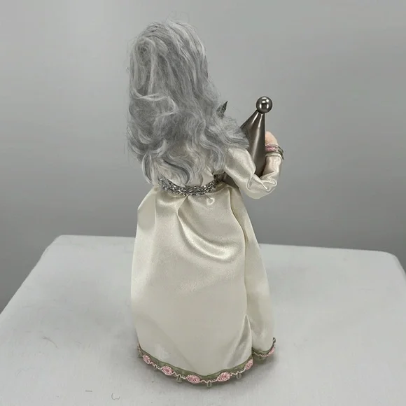 Byers Choice Caroler “Spirit of Christmas Past” from A Christmas Carol 9” - Picture 3 of 7